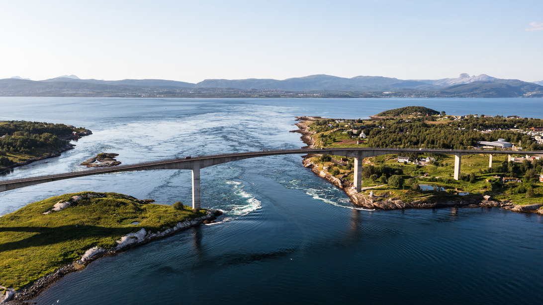 Bru over Saltstraumen i Bodø